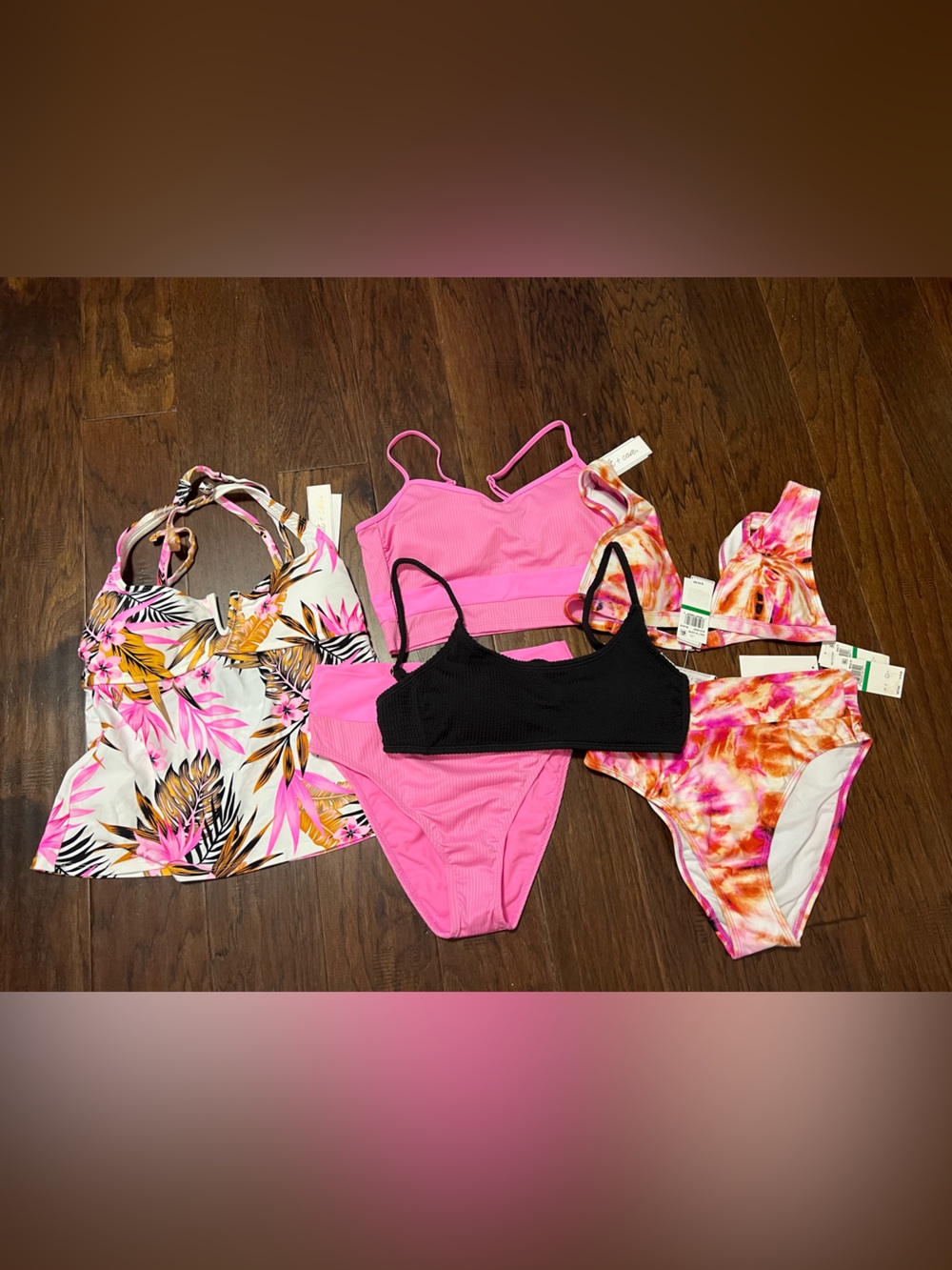 Lot of 6 Pieces Salt + Cove 
Swimwear Mix & Match Large 
New  MSRP $135 LP4